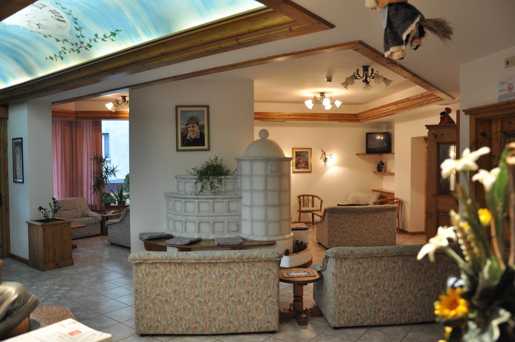 Albergo Dolomiti Capriana Екстериор снимка