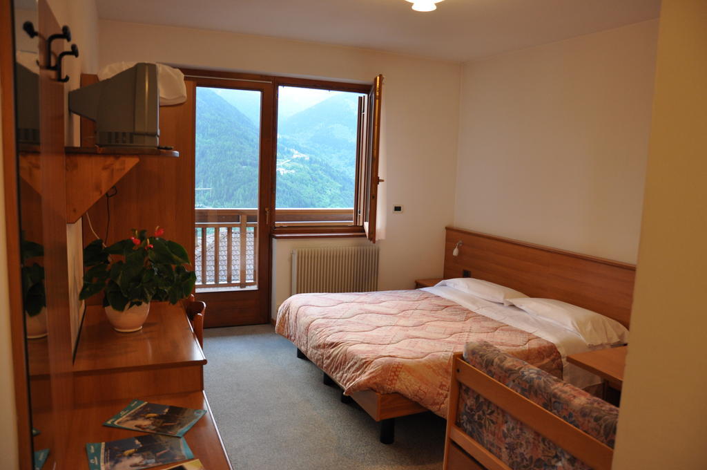 Albergo Dolomiti Capriana Стая снимка