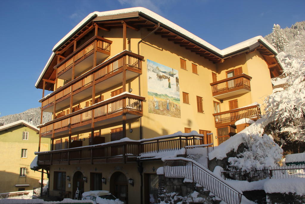 Albergo Dolomiti Capriana Екстериор снимка